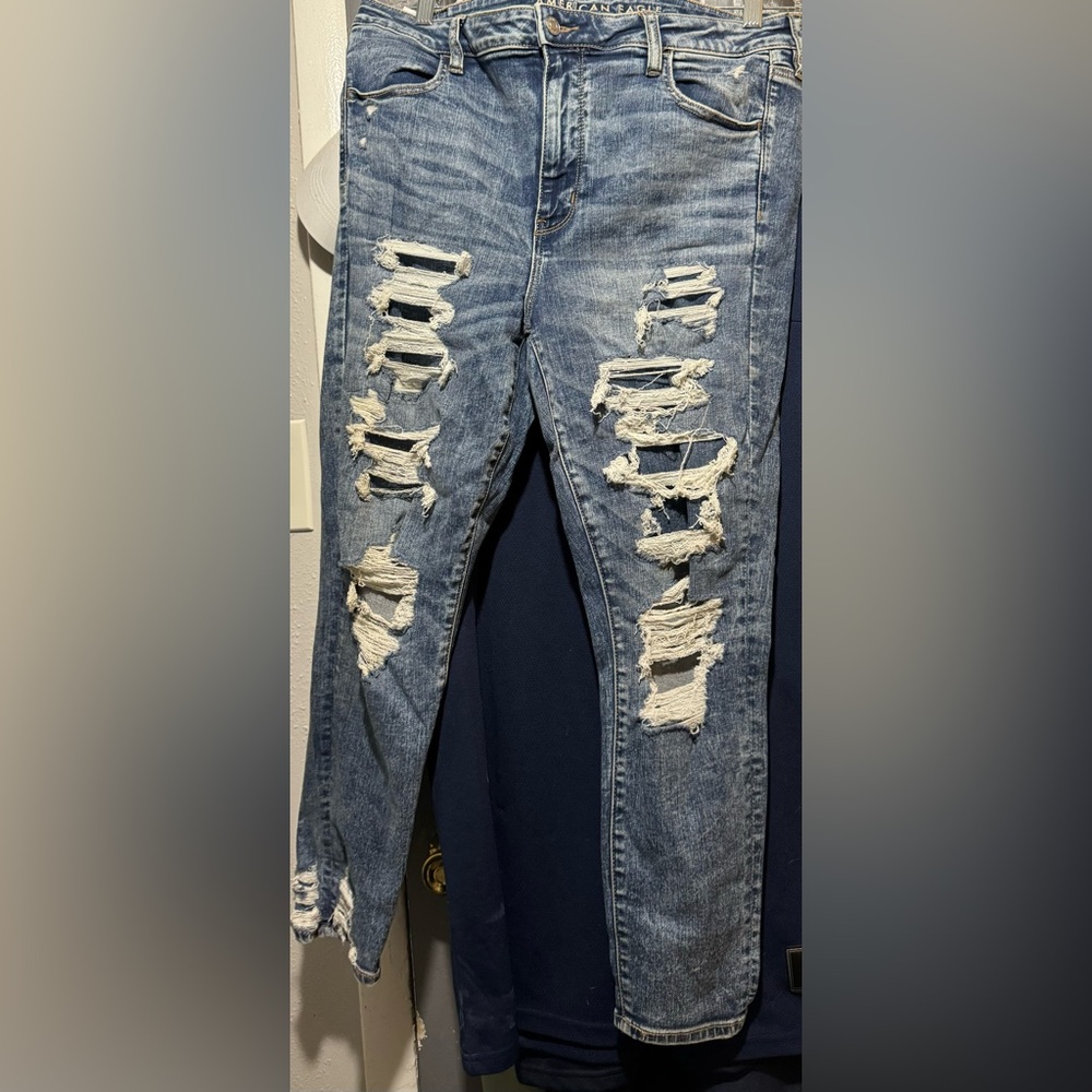 American Eagle ripped jeans